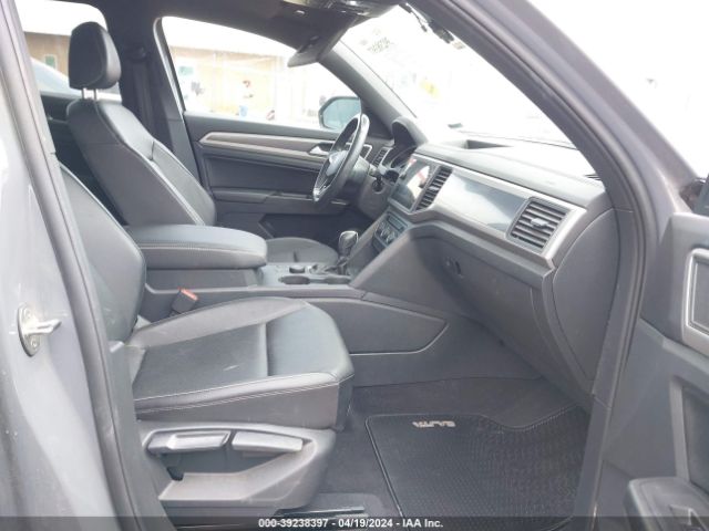 1V26E2CA6LC221275 Volkswagen Atlas Cross Sport 3.6l V6 Se W/technology/3.6l V6 Se W/technology R-line