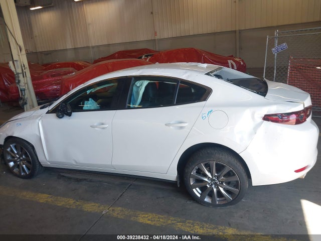 3MZBPADL8KM108166 Mazda Mazda3 Preferred Package