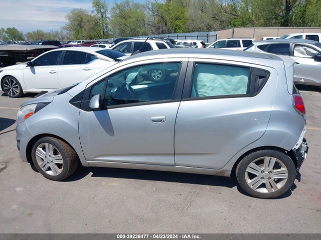 Chevrolet Spark 1lt Cvt 2015 KL8CD6S93FC718402 Image 14