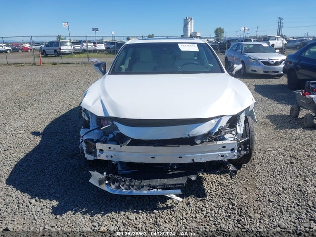 Lexus ES 300H 2022 58ADA1C13NU025584 Image 12