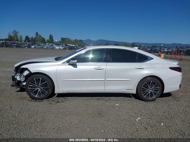 Lexus ES 300H 2022 58ADA1C13NU025584 Image 14