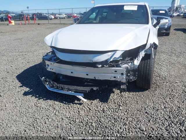 Lexus ES 300H 2022 58ADA1C13NU025584 Image 6