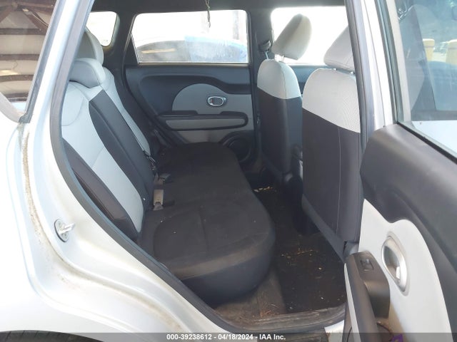 KIA Soul 2015 KNDJN2A22F7796073 Image 8