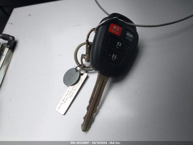 Toyota COROLLA LE 2016 5YFBURHE0GP548713 Image 11