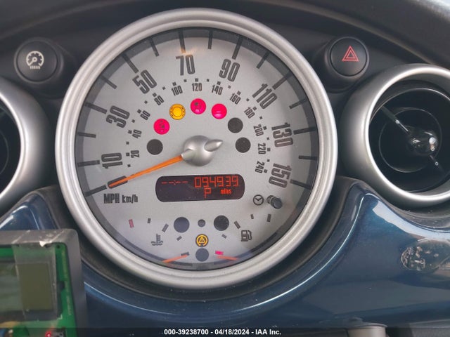 2006 MINI COOPER S WMWRE33586TJ37449 Photo 6