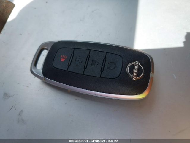 JN8BT3BA8PW428157 Nissan Rogue Sv Fwd