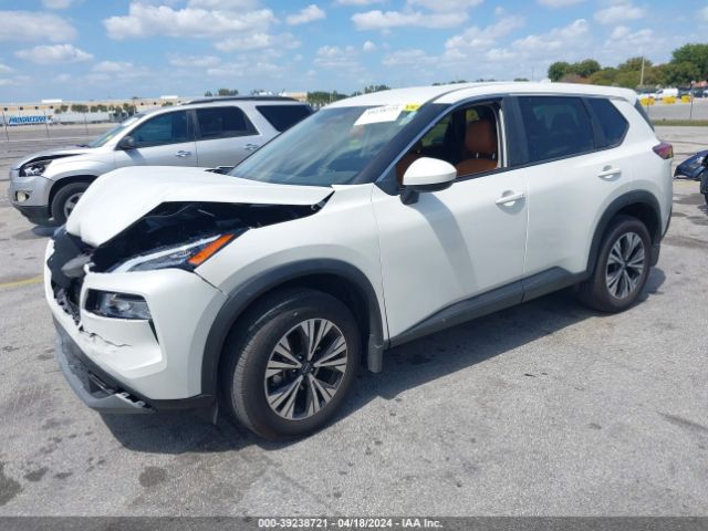 JN8BT3BA8PW428157 Nissan Rogue Sv Fwd