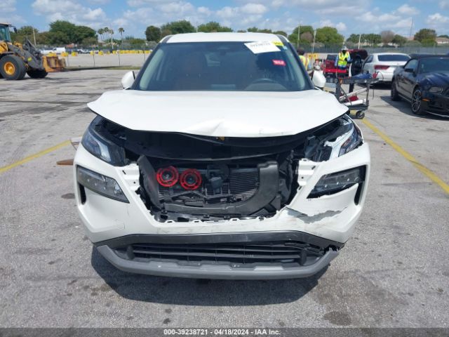 JN8BT3BA8PW428157 Nissan Rogue Sv Fwd