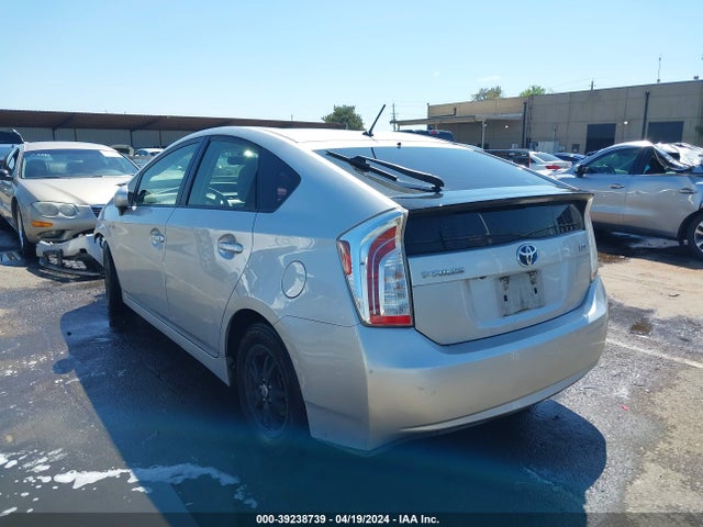 Toyota Prius Two 2015 JTDKN3DU6F0484239 Image 3