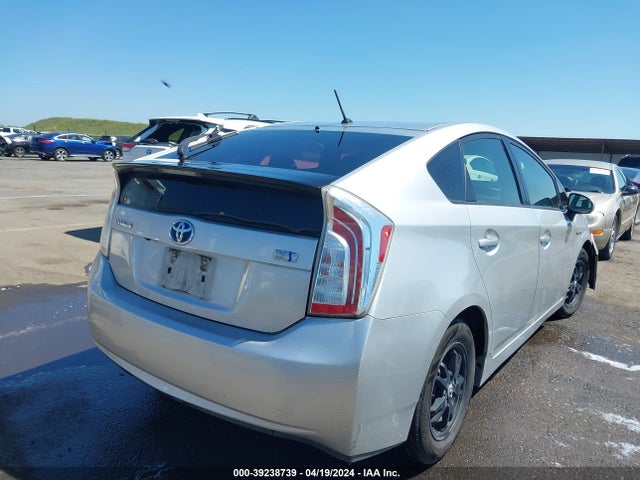 Toyota Prius Two 2015 JTDKN3DU6F0484239 Image 4