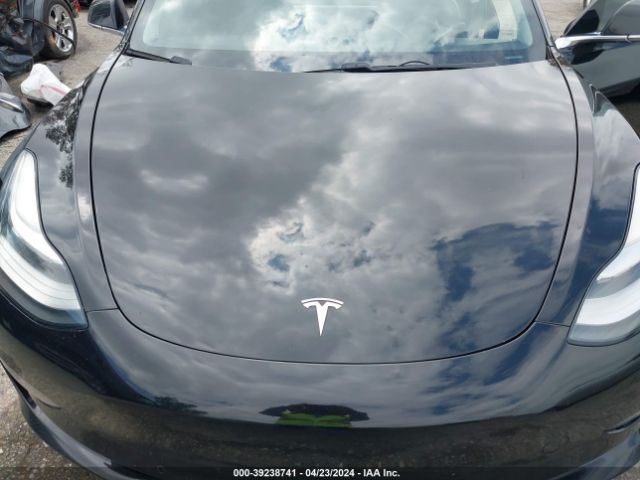 5YJ3E1EB8JF086644 Tesla Model 3 Long Range/performance