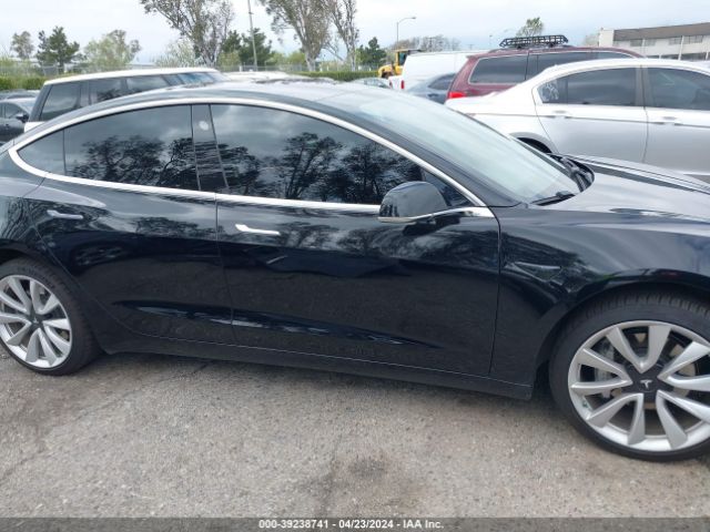 5YJ3E1EB8JF086644 Tesla Model 3 Long Range/performance