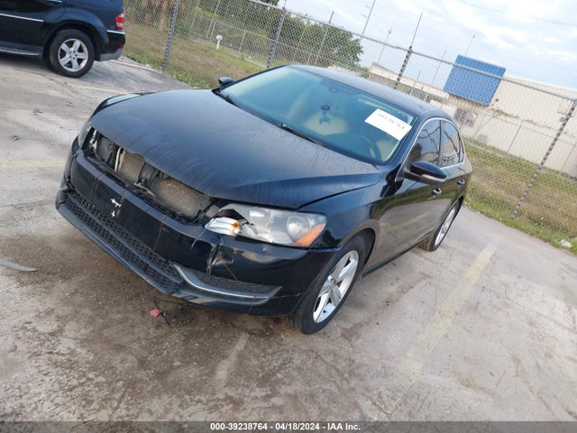 1VWBS7A31EC049943 Volkswagen Passat 1.8t Se