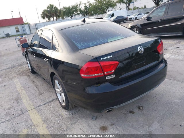 1VWBS7A31EC049943 Volkswagen Passat 1.8t Se