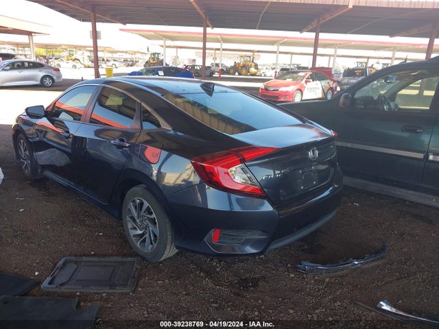 Honda CIVIC EX 2018 2HGFC2F76JH548438 Image 3