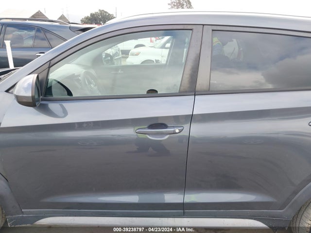 Hyundai TUCSON SEL 2018 KM8J33A41JU755016 Image 14