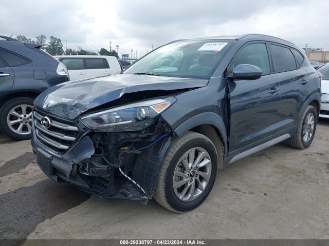 Hyundai TUCSON SEL 2018 KM8J33A41JU755016 Image 2