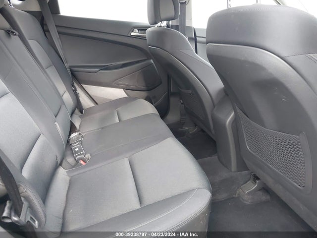 Hyundai TUCSON SEL 2018 KM8J33A41JU755016 Image 8