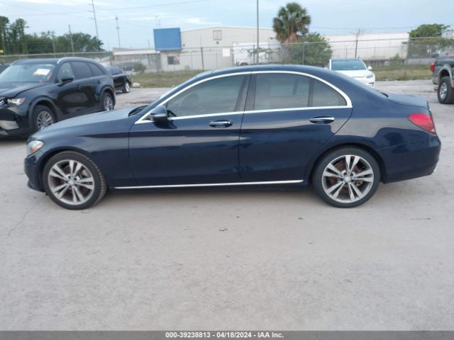 55SWF4JB0GU169123 Mercedes-Benz C 300 Luxury/sport
