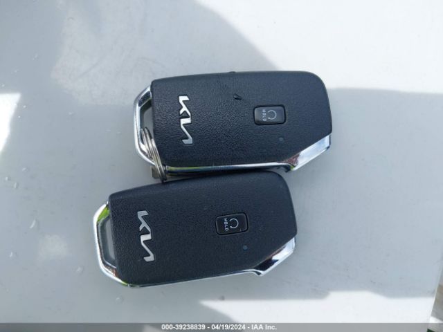 5XYP2DHCXNG281952 KIA Telluride Lx