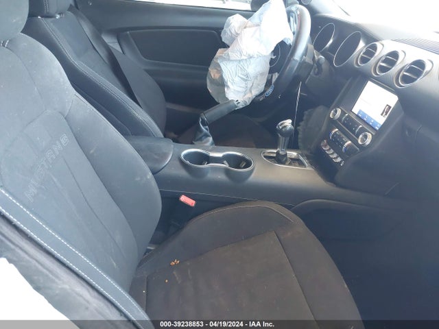 Ford Mustang Ecoboost Fastback 2022 1FA6P8TH7N5140925 Image 5