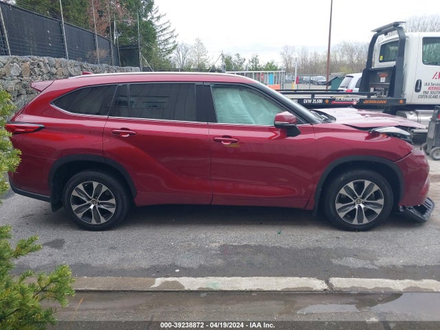 Toyota Highlander Xle 2021 5TDHZRBHXMS083553 Image 13