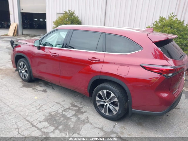 Toyota Highlander Xle 2021 5TDHZRBHXMS083553 Image 3