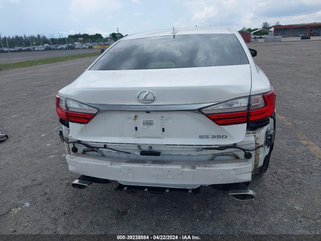 Lexus ES 350 2017 JTHBK1GG7H2253570 Image 16