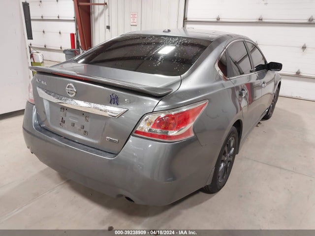 Nissan Altima 2.5 S 2015 1N4AL3AP1FC495606 Image 4