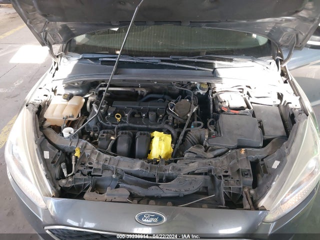 Ford FOCUS SE 2016 1FADP3F25GL282464 Image 10