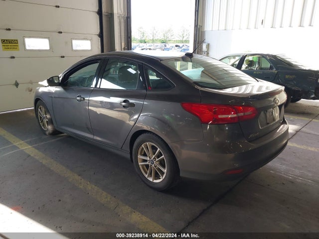 Ford FOCUS SE 2016 1FADP3F25GL282464 Image 3