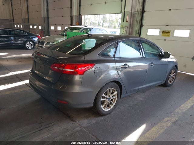 Ford FOCUS SE 2016 1FADP3F25GL282464 Image 4
