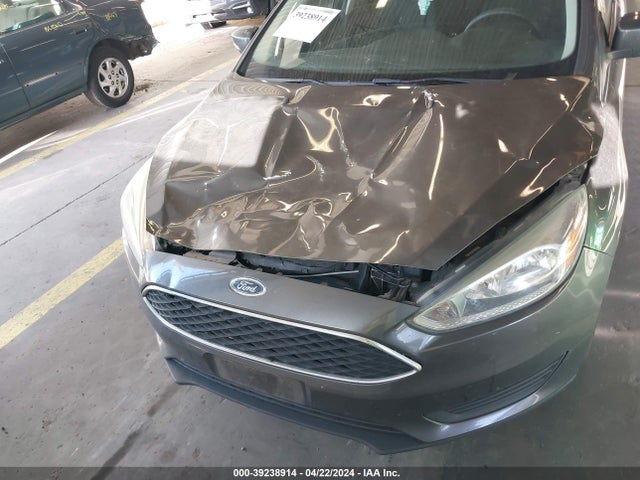 Ford FOCUS SE 2016 1FADP3F25GL282464 Image 6