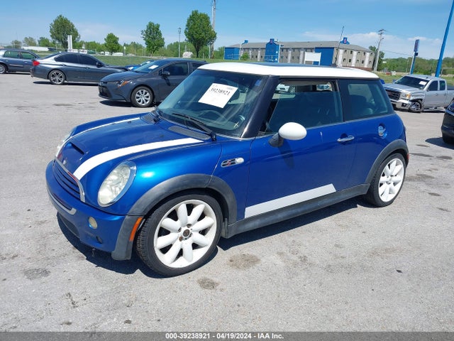 2005 MINI COOPER S WMWRE33555TL15526 Photo 1