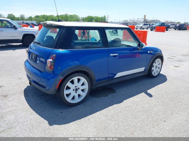 2005 MINI COOPER S WMWRE33555TL15526 Photo 3