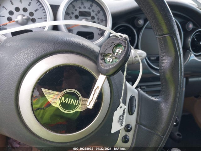2004 MINI COOPER S WMWRE33454TD89439 Photo 10
