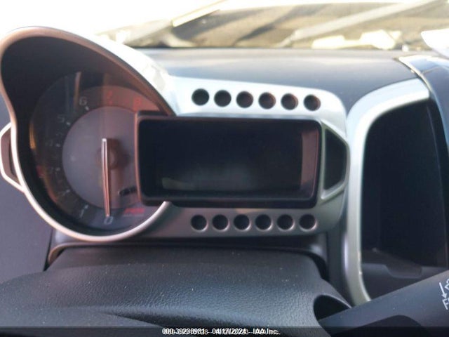 Chevrolet Sonic Rs Manual 2015 1G1JH6SB5F4149206 Image 7