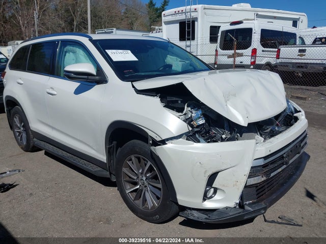 Toyota Highlander Xle 2019 5TDJZRFH2KS588124 zdjęcie główne