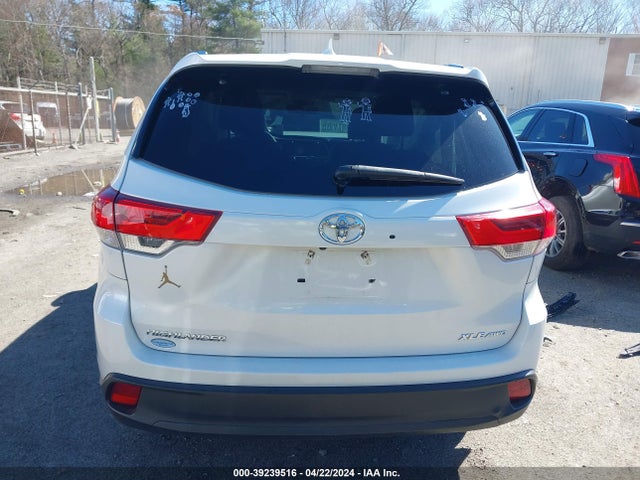 Toyota Highlander Xle 2019 5TDJZRFH2KS588124 Image 16