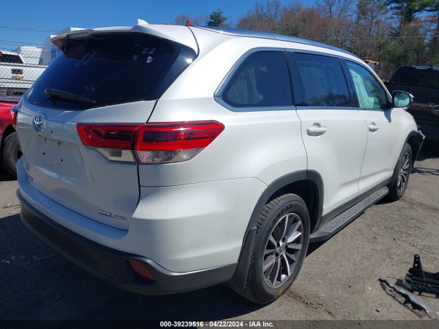 Toyota Highlander Xle 2019 5TDJZRFH2KS588124 Image 4