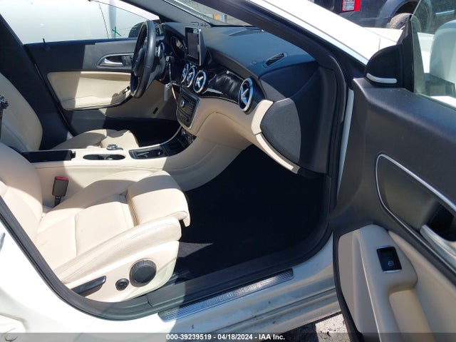 Mercedes-Benz CLA 250 2016 WDDSJ4EB3GN387086 Image 5