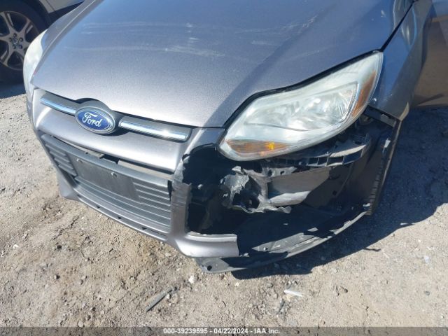 1FADP3K25EL144927 Ford FOCUS SE