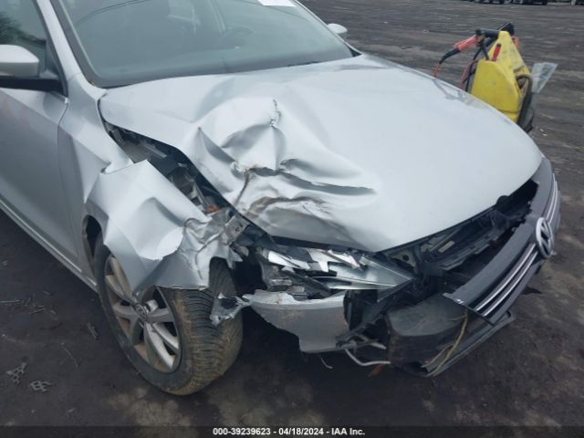 3VWD17AJ0EM437237 Volkswagen Jetta 1.8t Se