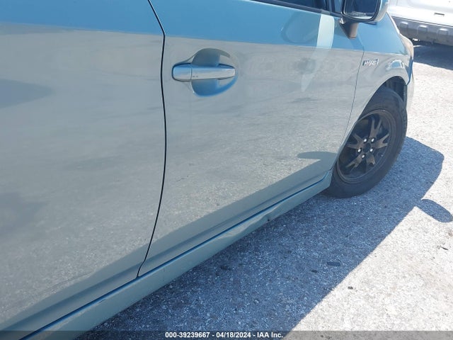 Toyota Prius Three 2014 JTDKN3DU6E1833005 Image 12