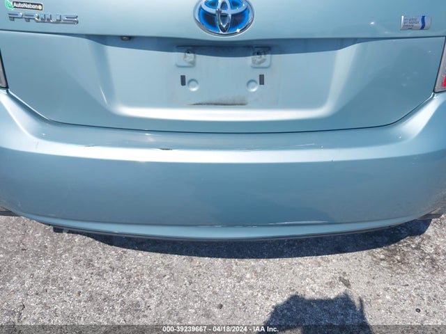 Toyota Prius Three 2014 JTDKN3DU6E1833005 Image 14