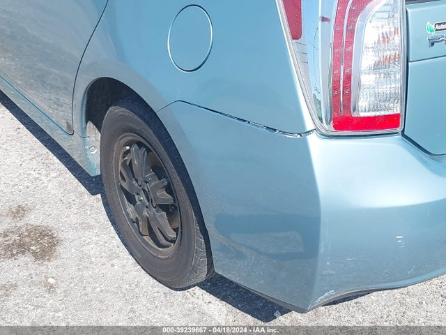 Toyota Prius Three 2014 JTDKN3DU6E1833005 Image 15