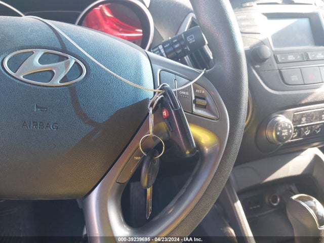Hyundai TUCSON GLS 2015 KM8JT3AF9FU028053 Image 11