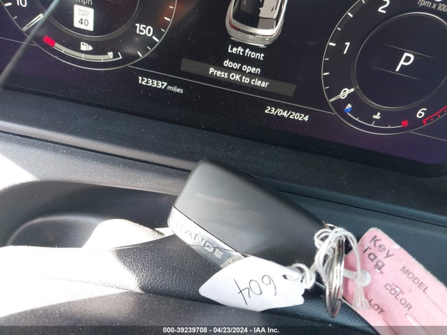 Land Rover Range Rover Velar D180 Se R-dynamic 2018 SALYL2RN4JA737789 Image 11