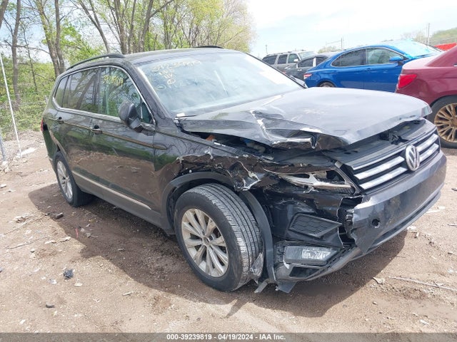 3VV3B7AX9JM011817 Volkswagen Tiguan 2.0t Se/2.0t Sel