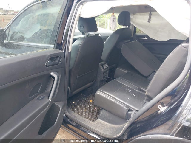3VV3B7AX9JM011817 Volkswagen Tiguan 2.0t Se/2.0t Sel